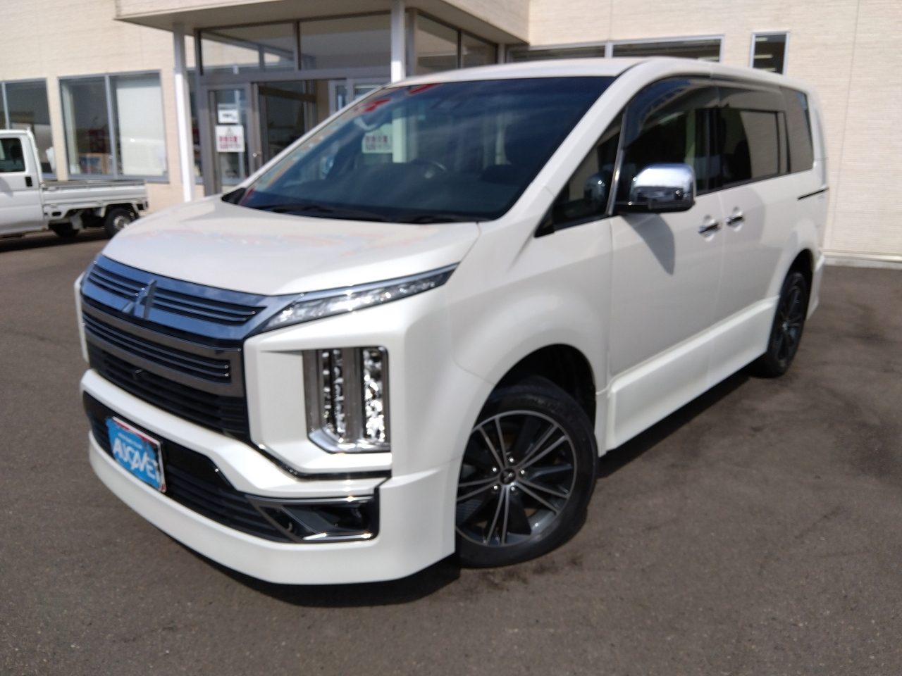 Delica 2019. Mitsubishi Delica 2019. Делика 2019. Делика 2019 года.