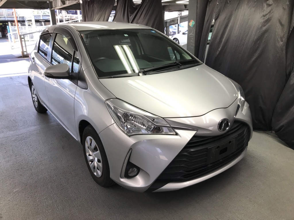 Toyota Vitz 3