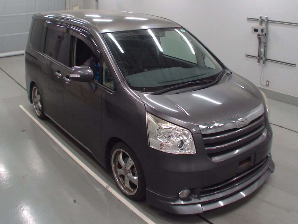Toyota noah 2010. тойота ноах 2010 год. Toyota noah 2010. тойота ноах 2010 год. тойота ноах 2010 70 кузов.