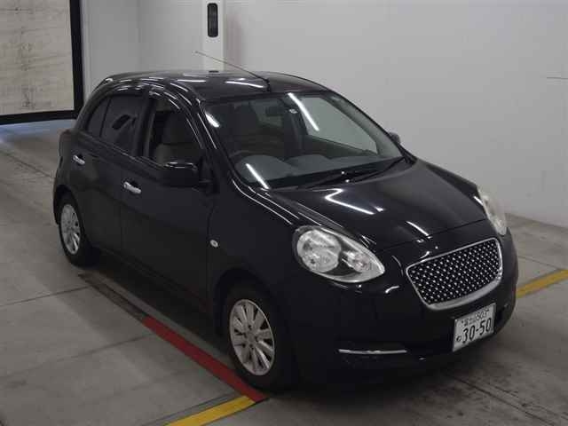 Nissan March Bolero