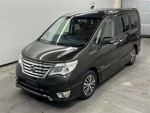 Nissan Serena 2015