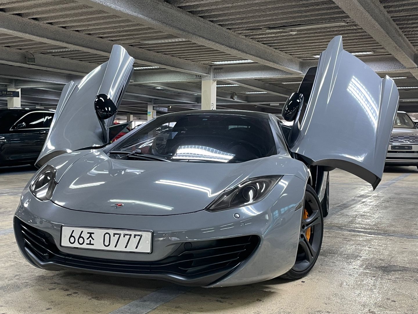 MCLAREN 12c Coupe