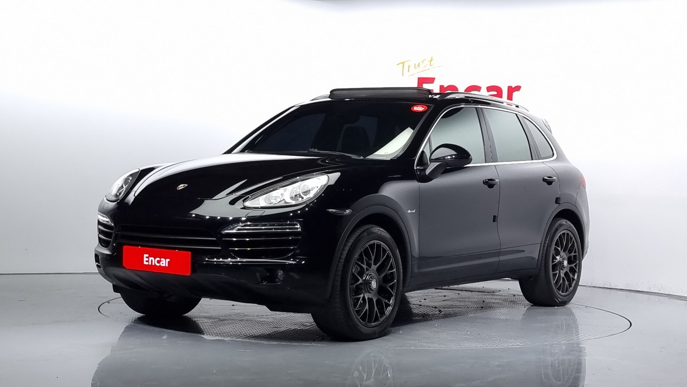 Порше кайен объем. Объем бака Porsche Cayenne.