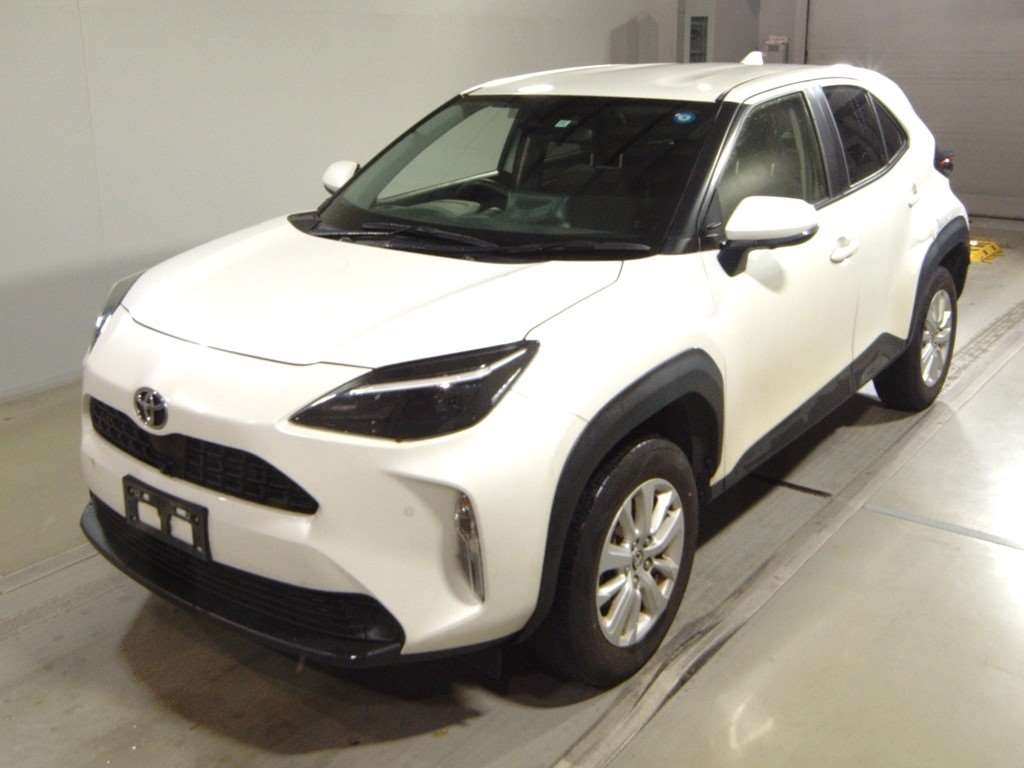 Toyota yaris cross live. Тойота ярис кросс 2022. Тойота кросс дром владивосток. Тойота кросс дром владивосток. Corolla cross hybrid.